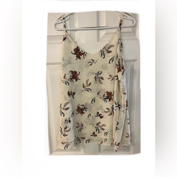 2/$20 - 3X - Cream Floral Camisole - A from Montreal- Silky - Soft - adj straps - Picture 3 of 9
